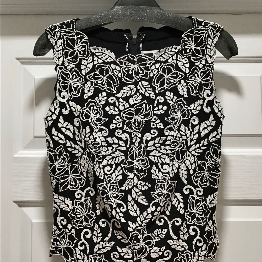 Tadashi Beaded Sleeveless Top - Black & White - S